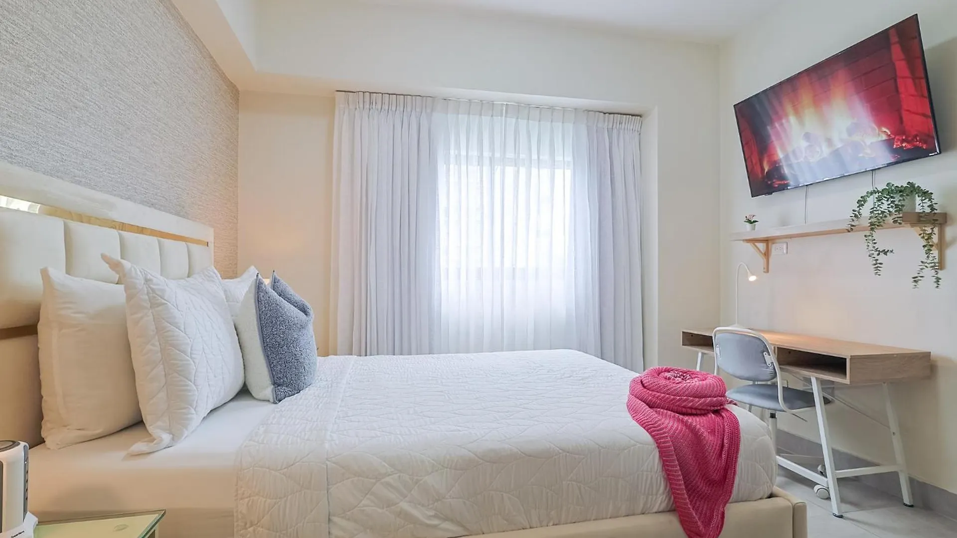 Charming City Center Apt, Pool Santo Domingo Lägenhet